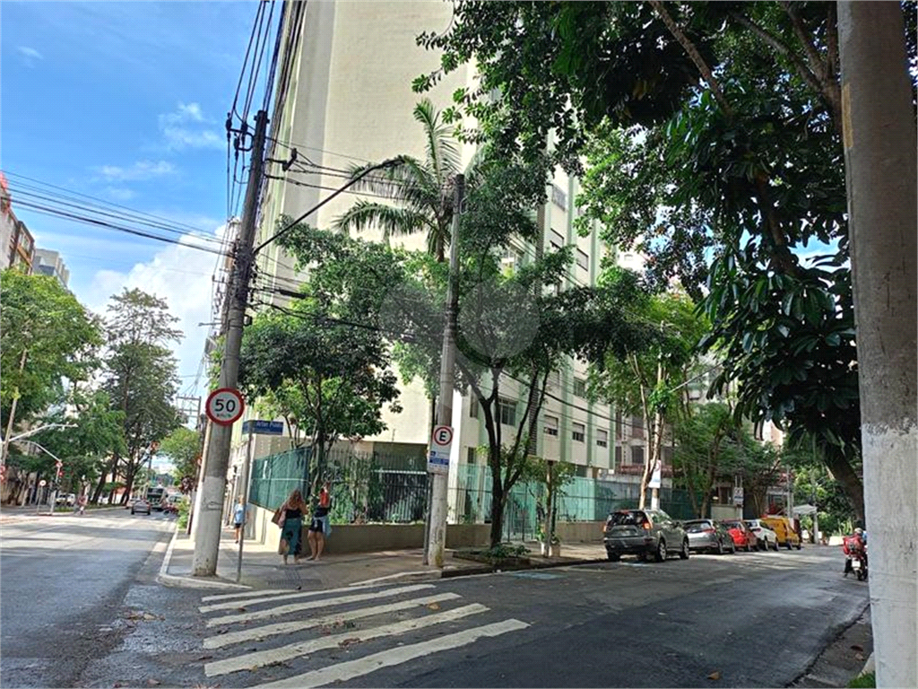 3 QUARTOS + 1 VAGA - BELA VISTA