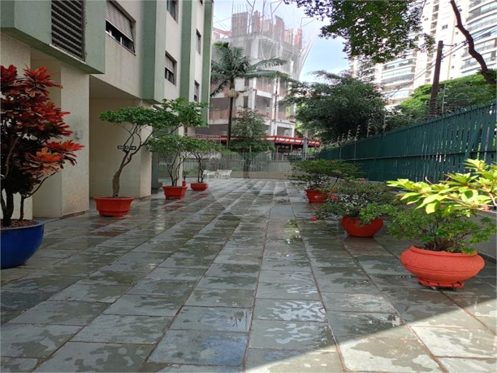 3 QUARTOS + 1 VAGA - BELA VISTA