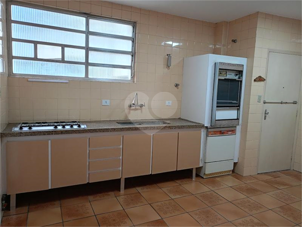 3 QUARTOS + 1 VAGA - BELA VISTA