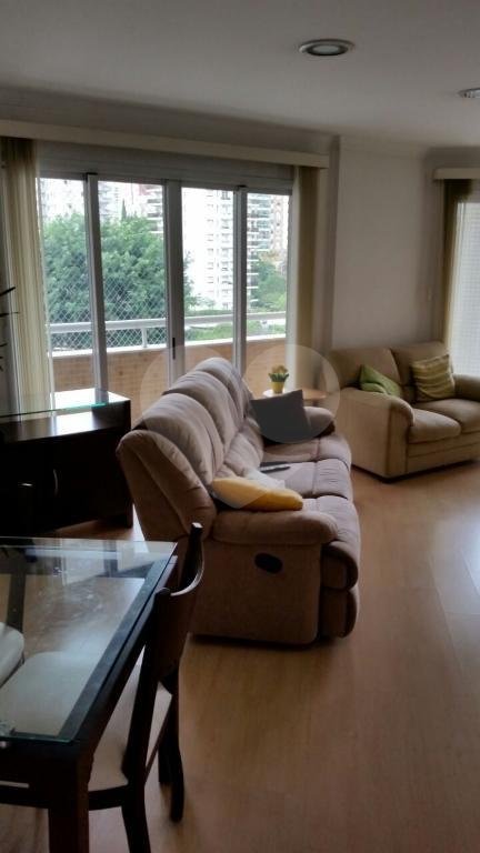 APARTAMENTO em SANTANA