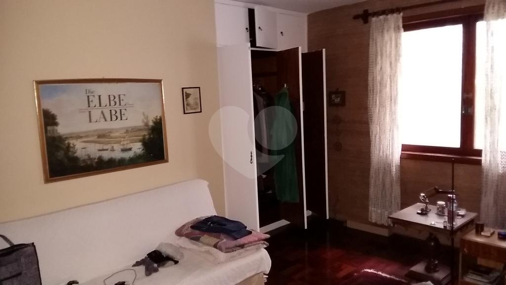 Casa Rua do horto com 509 mts área construída (mas com terreno de 5440 mts) ótimo para construtoras