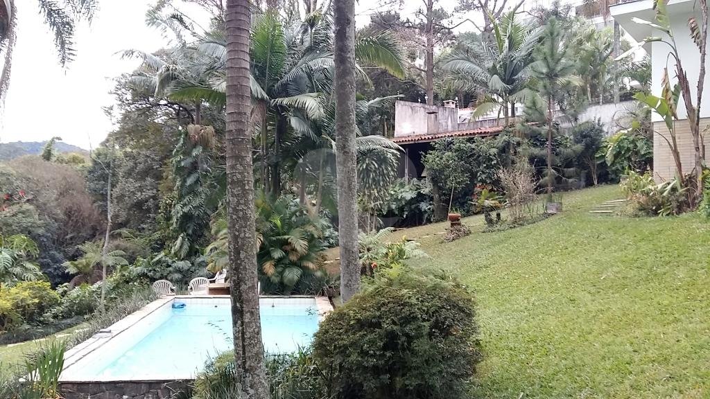 Casa Rua do horto com 509 mts área construída (mas com terreno de 5440 mts) ótimo para construtoras