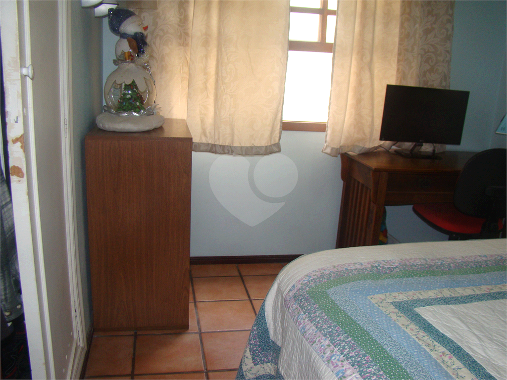 Sobrado para venda com 3 dormitórios, sendo 1 suíte na Zona Norte