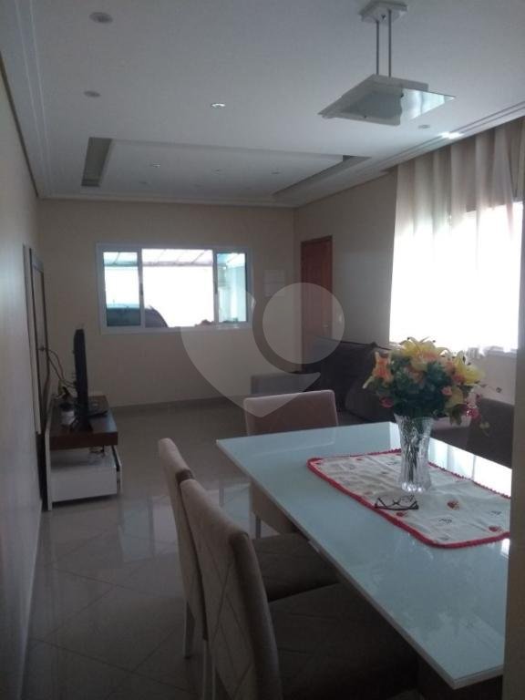 Sobrado no Jardim Guanca (Vila Guilherme)  bem localizado