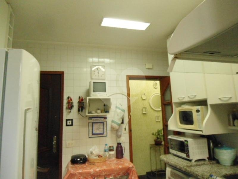 Apartamento à venda com 3 quartos, 100m² - Foto 9