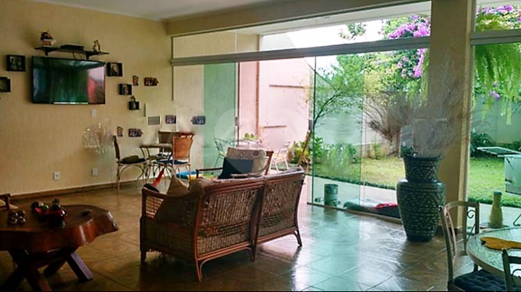 Linda Casa Jardim França