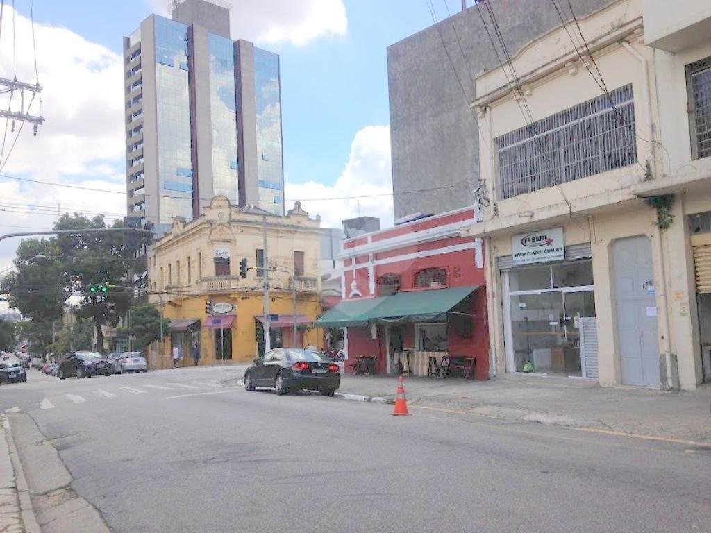 Prédio Comercial e Residencial a Venda na Região do Bom Retiro