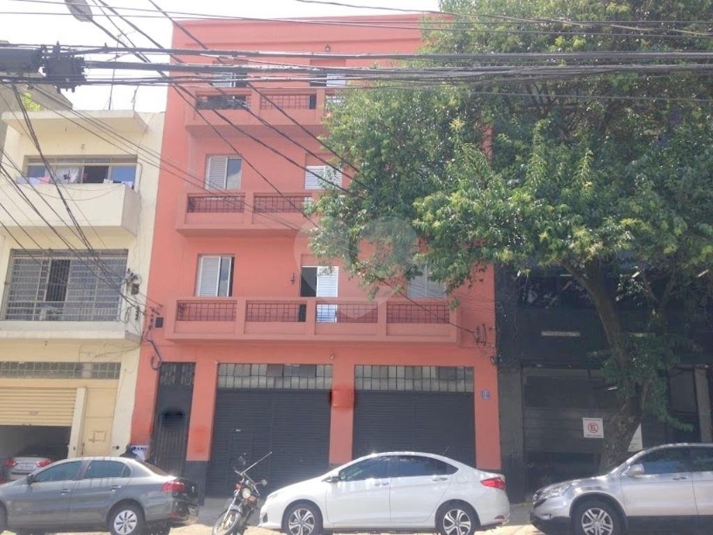 Prédio Comercial e Residencial a Venda na Região do Bom Retiro