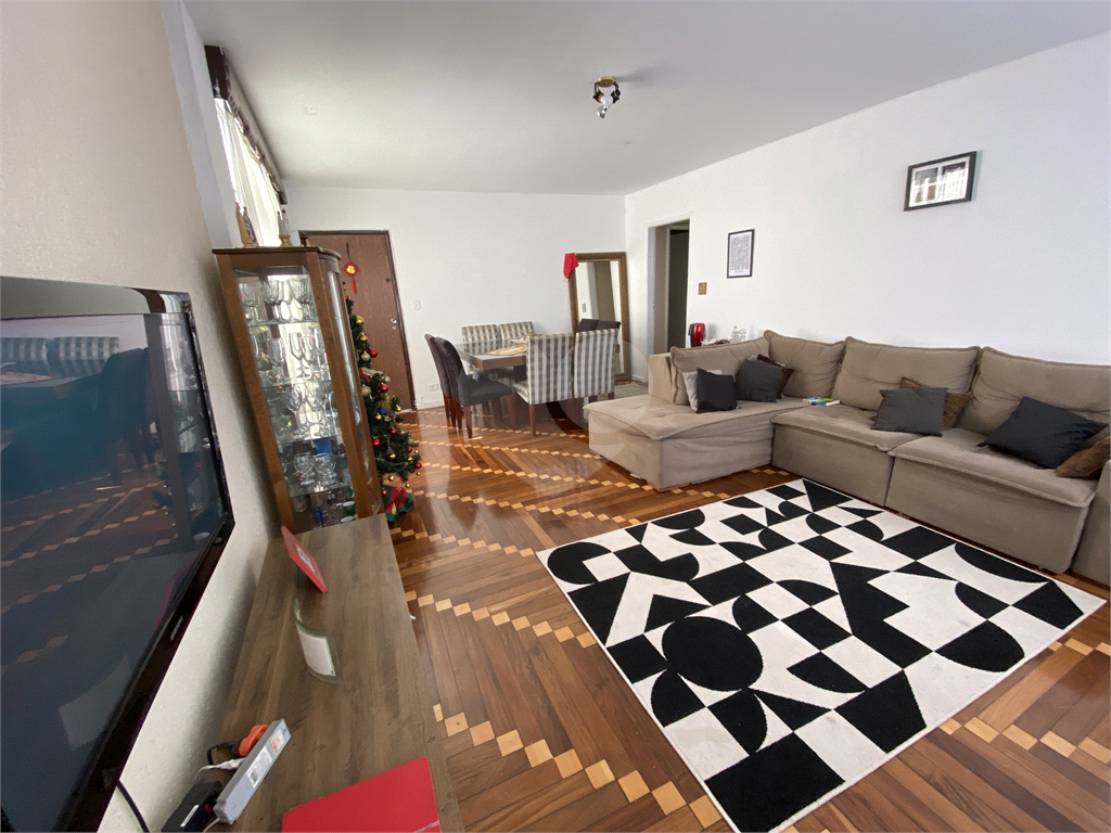 Apartamento no bairro de Santana. 500 metros do Metrô