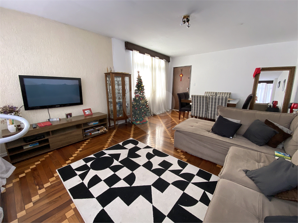 Apartamento no bairro de Santana. 500 metros do Metrô