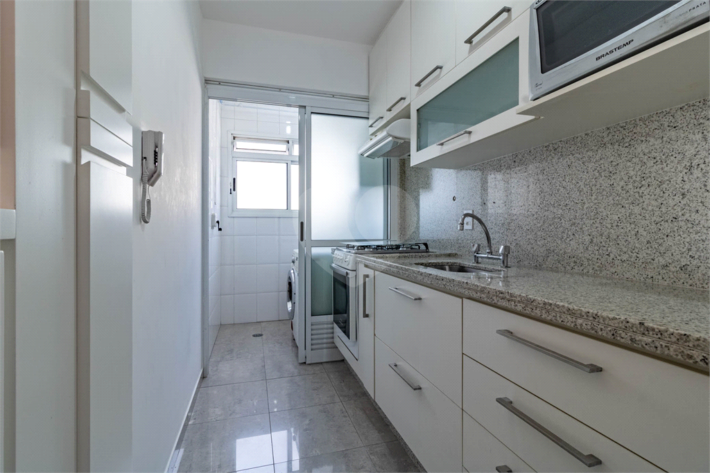 Apartamento - Perdizes - 2 Dormitórios - 67 m²