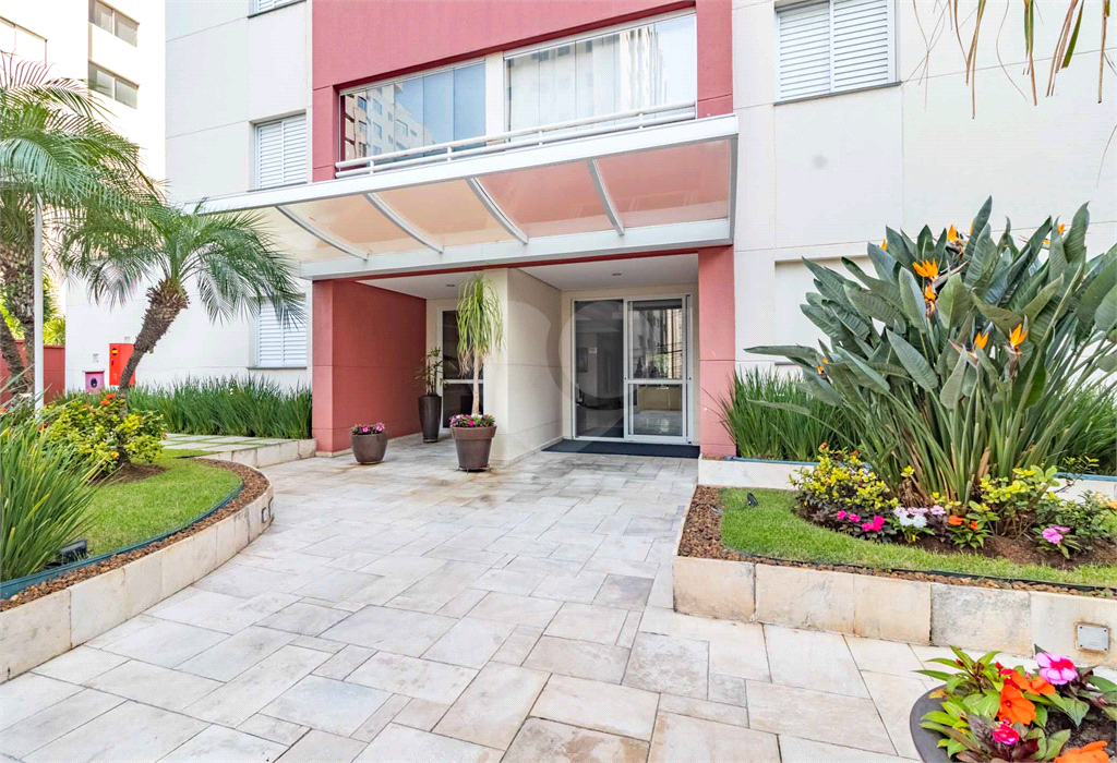 Apartamento - Perdizes - 2 Dormitórios - 67 m²