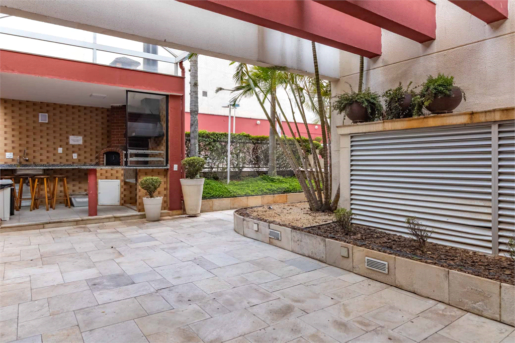 Apartamento - Perdizes - 2 Dormitórios - 67 m²