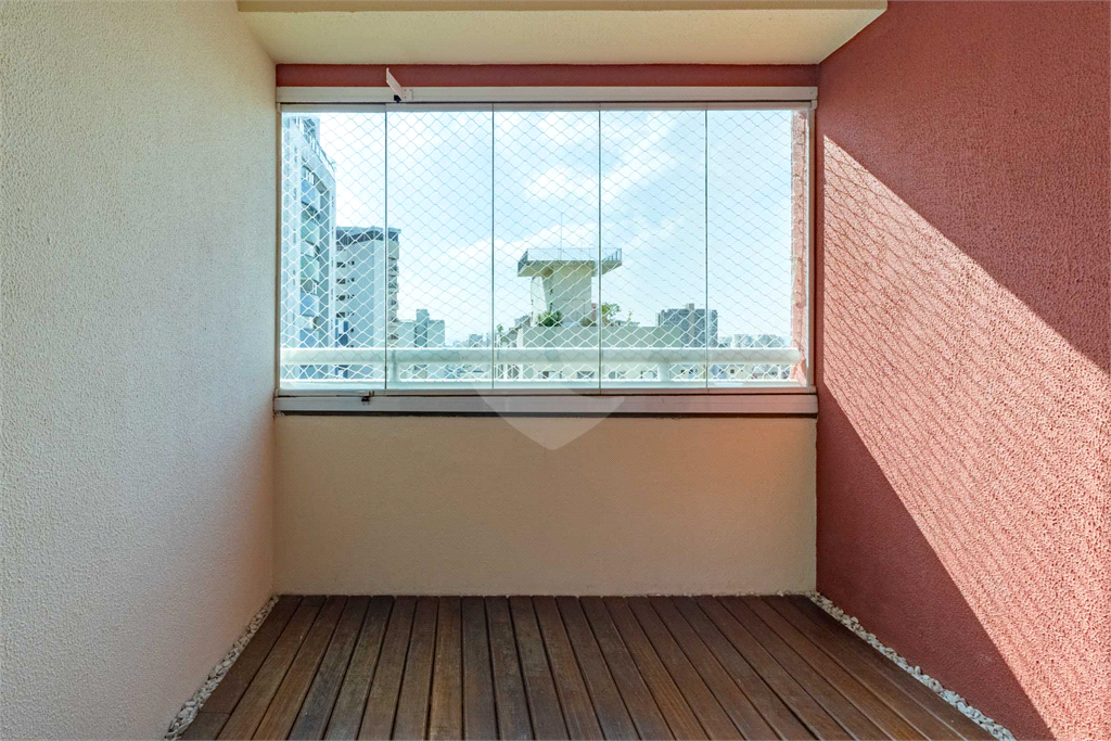 Apartamento - Perdizes - 2 Dormitórios - 67 m²