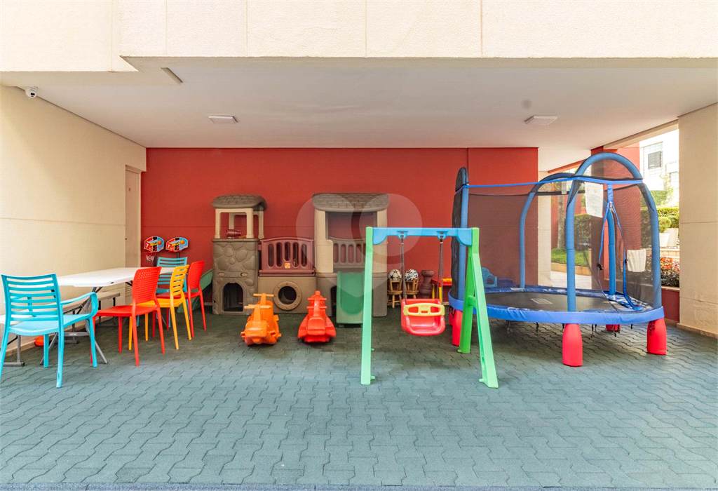 Apartamento - Perdizes - 2 Dormitórios - 67 m²