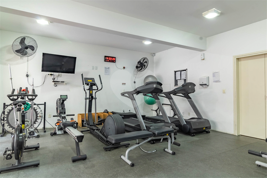 Apartamento - Perdizes - 2 Dormitórios - 67 m²