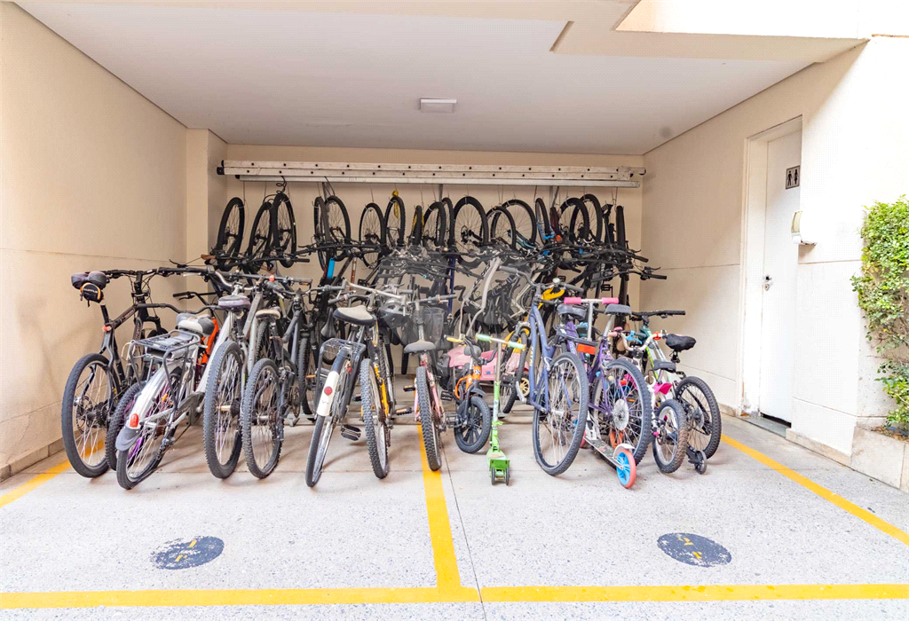 Apartamento - Perdizes - 2 Dormitórios - 67 m²