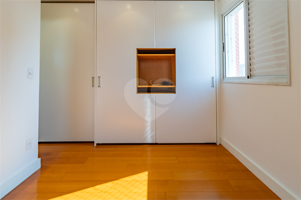 Apartamento - Perdizes - 2 Dormitórios - 67 m²