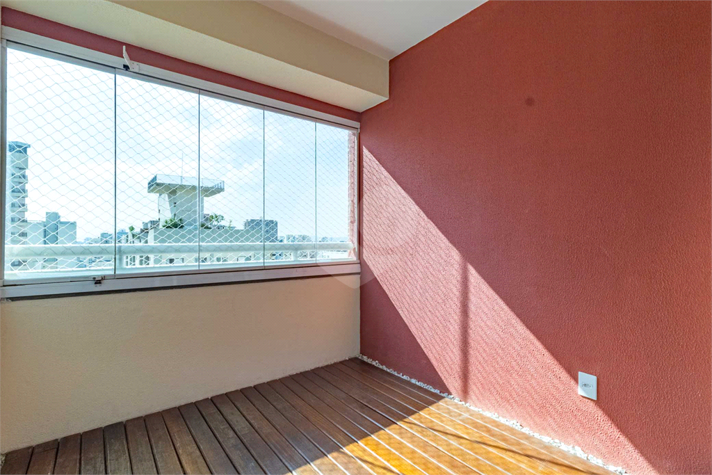 Apartamento - Perdizes - 2 Dormitórios - 67 m²