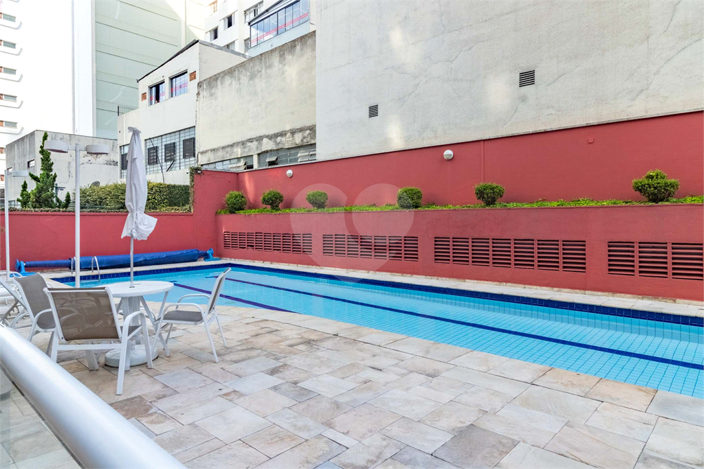 Apartamento - Perdizes - 2 Dormitórios - 67 m²