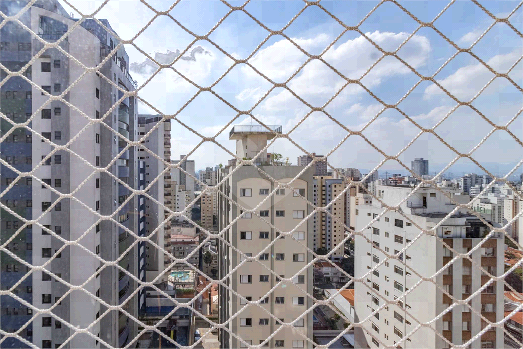 Apartamento - Perdizes - 2 Dormitórios - 67 m²