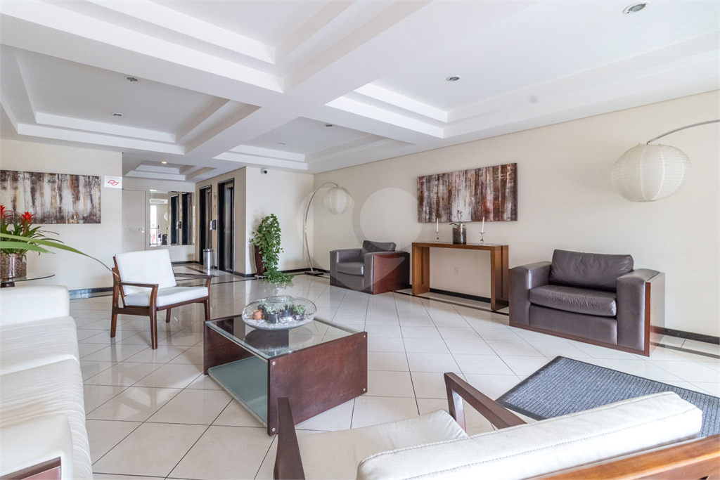 Apartamento - Perdizes - 2 Dormitórios - 67 m²