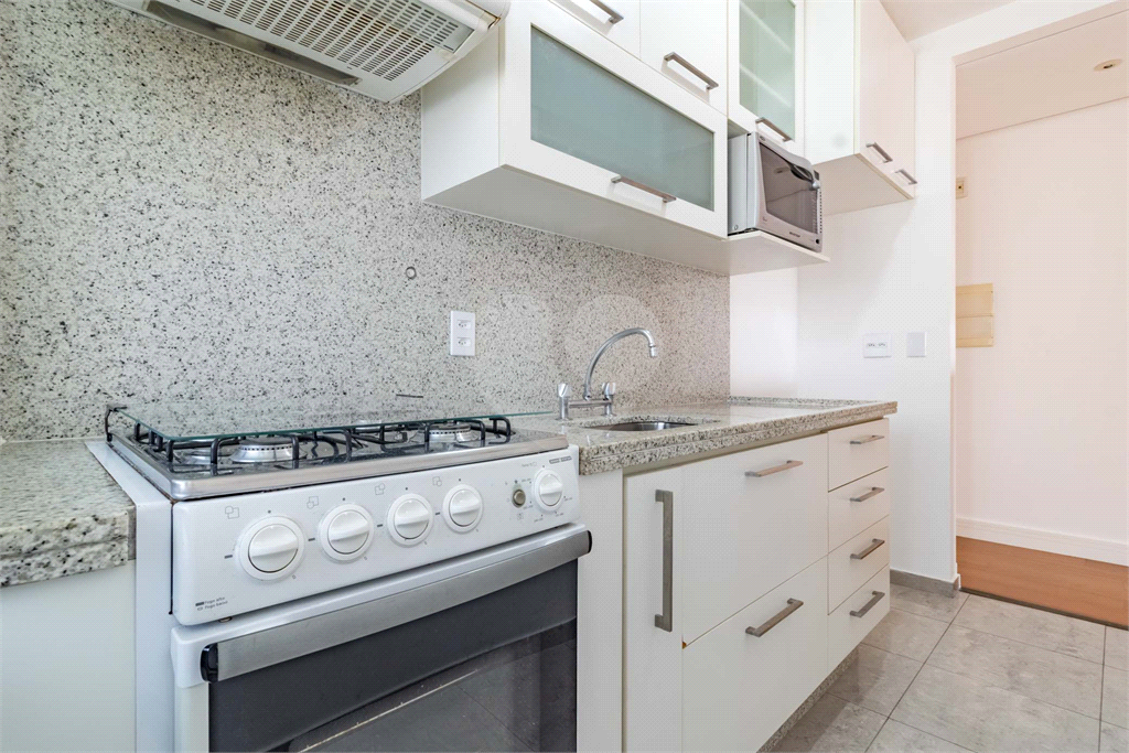 Apartamento - Perdizes - 2 Dormitórios - 67 m²