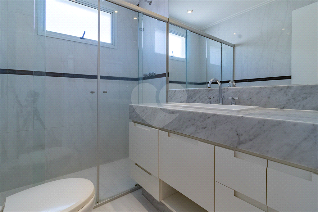 Apartamento - Perdizes - 2 Dormitórios - 67 m²