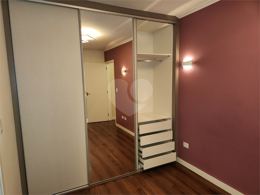 Apartamento com Móveis Planejados