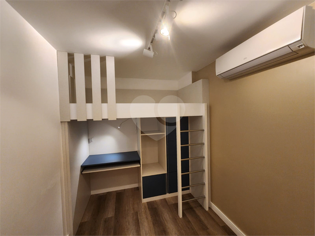 Apartamento com Móveis Planejados