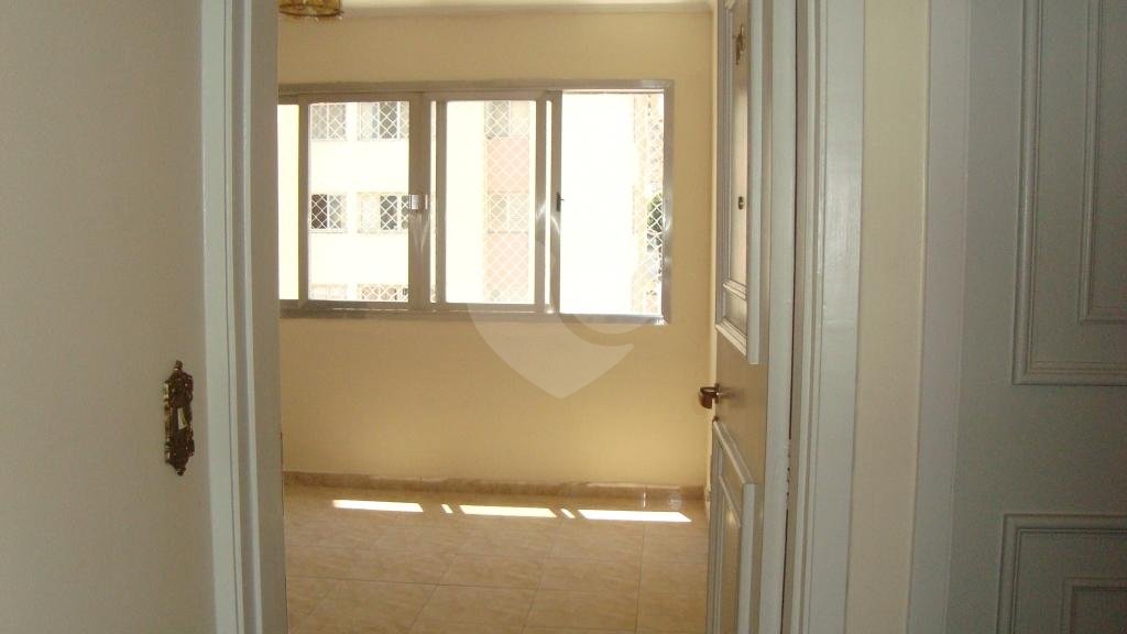 Apartamento à venda com 2 quartos, 65m² - Foto 17