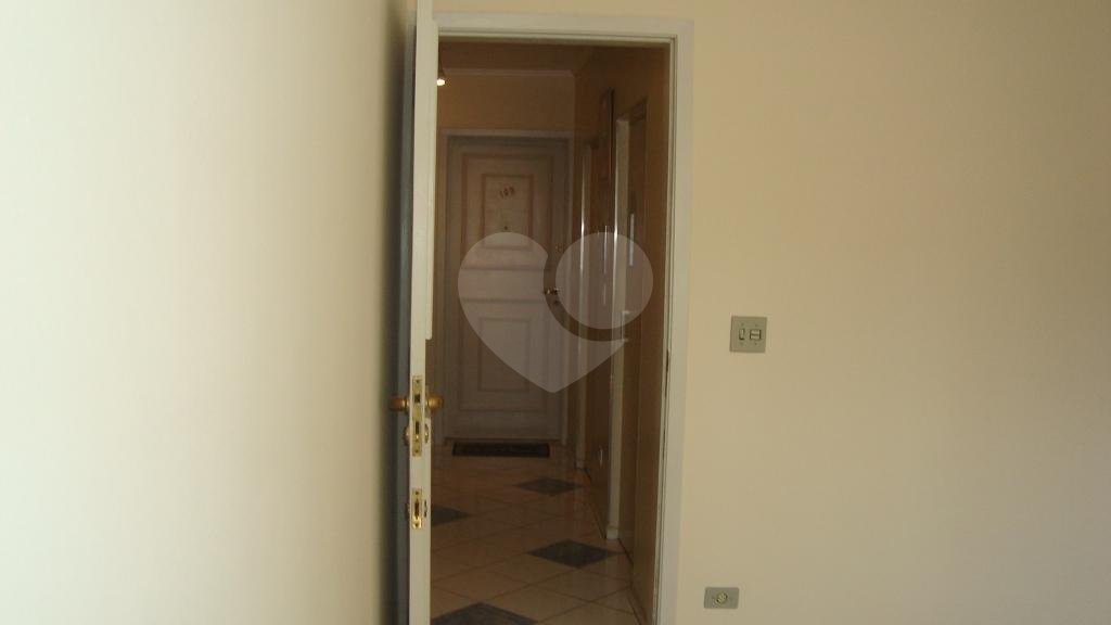 Apartamento à venda com 2 quartos, 65m² - Foto 20