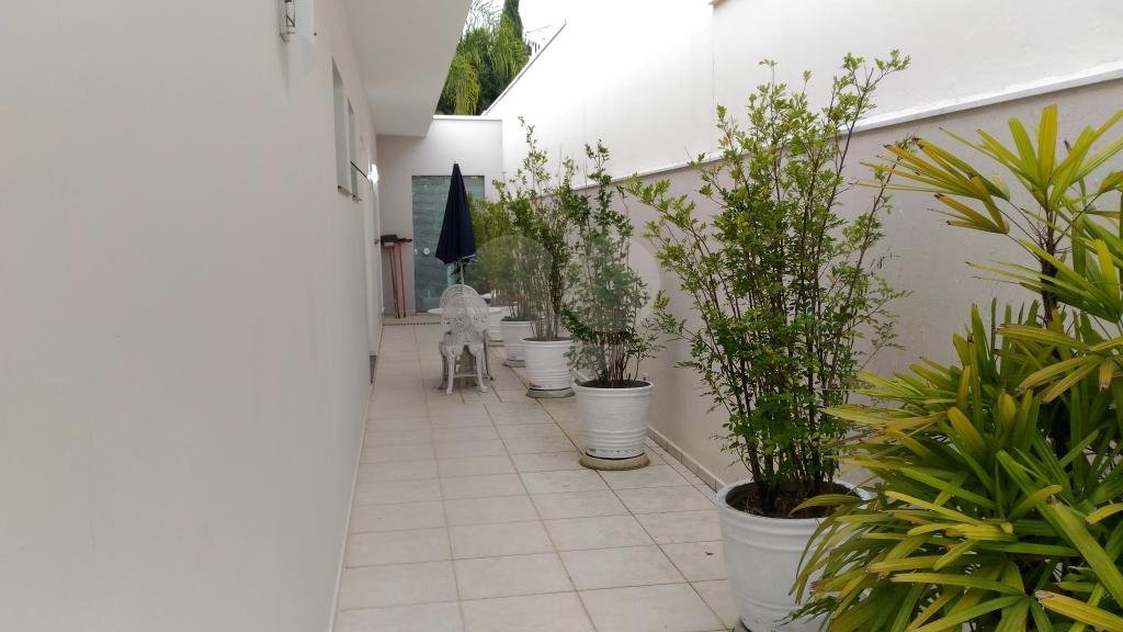 Casa à venda com 3 quartos, 300m² - Foto 31