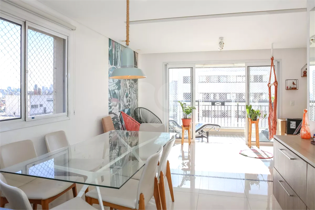Apartamento Pompeia 3 dormitórios, sendo 1 suíte, e 2 vagas de garagem