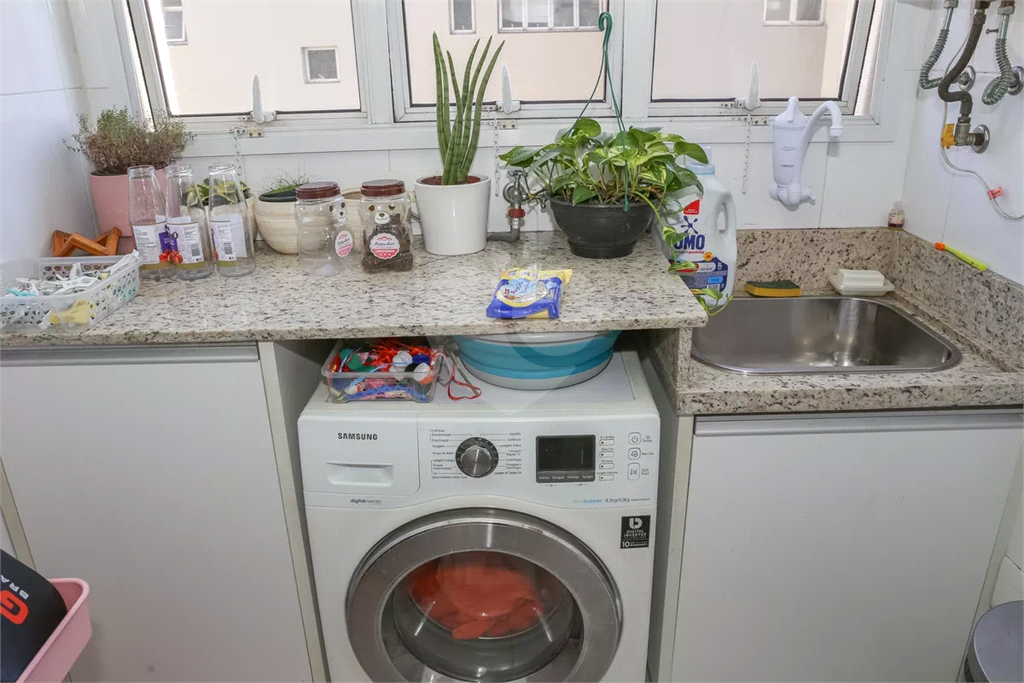 Apartamento Pompeia 3 dormitórios, sendo 1 suíte, e 2 vagas de garagem