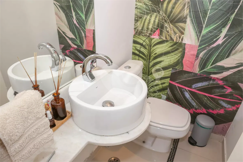 Apartamento Pompeia 3 dormitórios, sendo 1 suíte, e 2 vagas de garagem