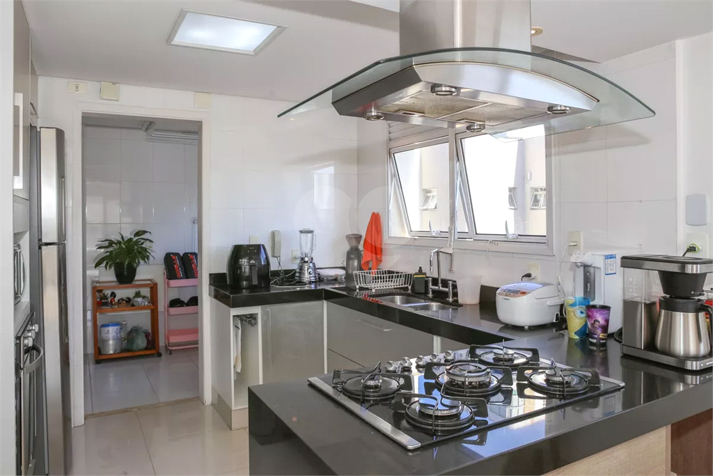 Apartamento Pompeia 3 dormitórios, sendo 1 suíte, e 2 vagas de garagem