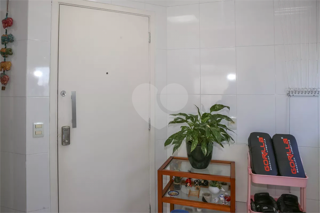 Apartamento Pompeia 3 dormitórios, sendo 1 suíte, e 2 vagas de garagem