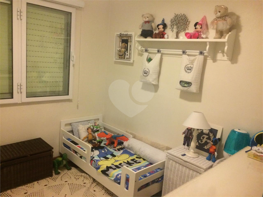 Apartamento no bairro do Barro Branco.