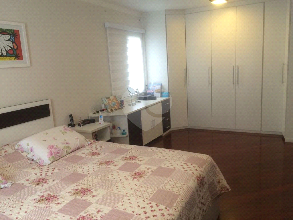 Apartamento no bairro do Barro Branco.