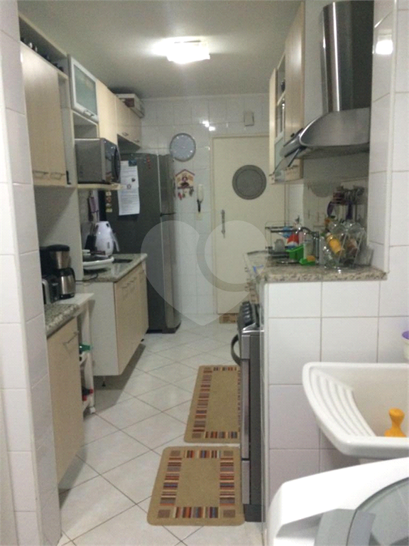 Apartamento no bairro do Barro Branco.