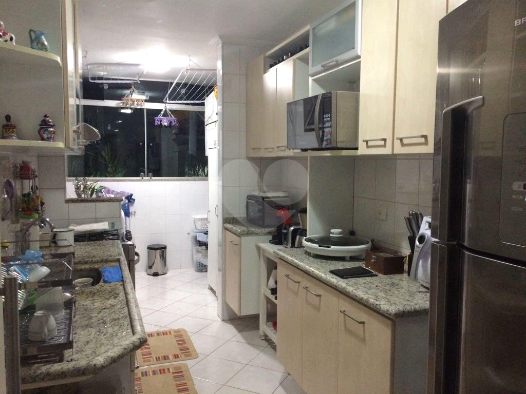 Apartamento no bairro do Barro Branco.