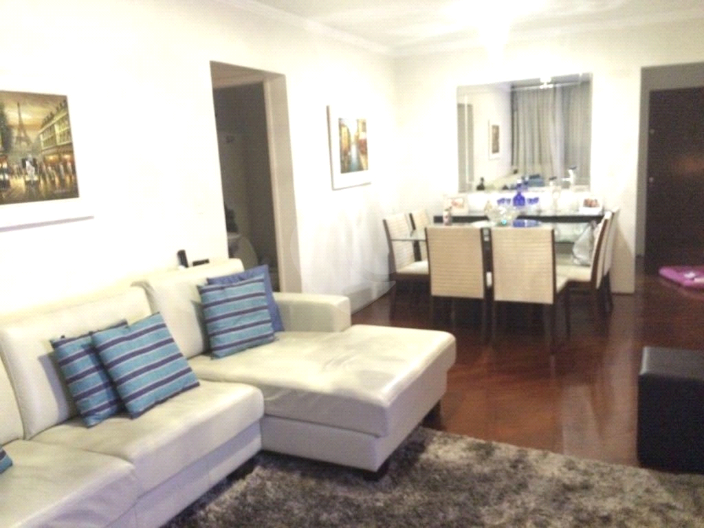 Apartamento no bairro do Barro Branco.
