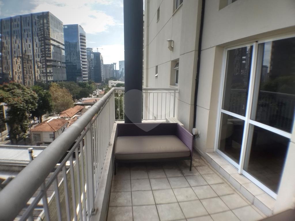 APARTAMENTO em IBIRAPUERA