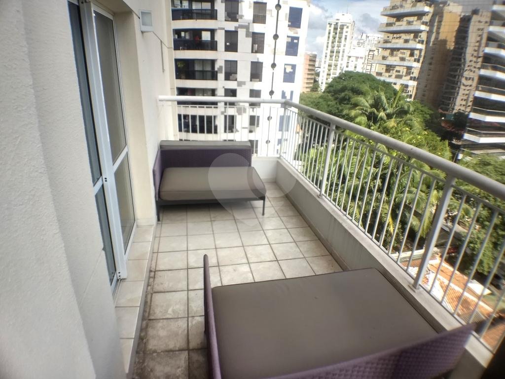 APARTAMENTO em IBIRAPUERA