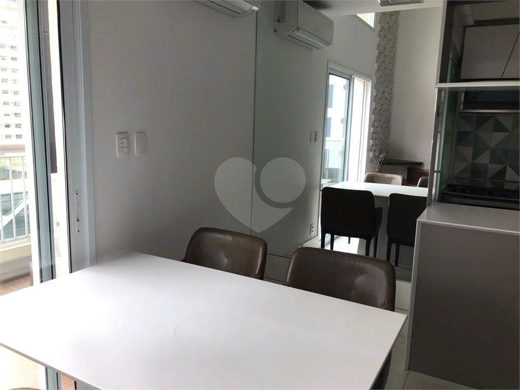 APARTAMENTO em IBIRAPUERA