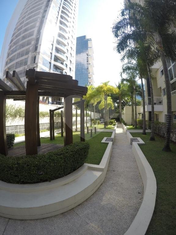 APARTAMENTO em IBIRAPUERA