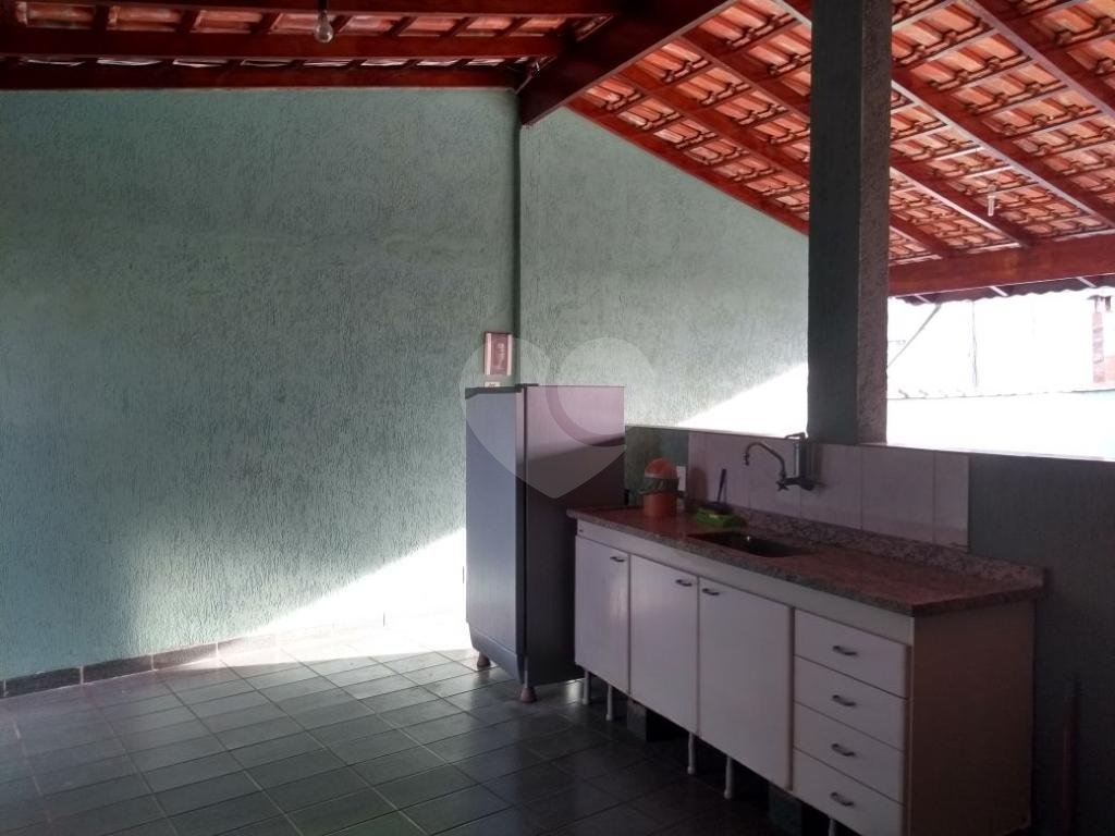 Excelente sobrado no bairro da Ponte Rasa.