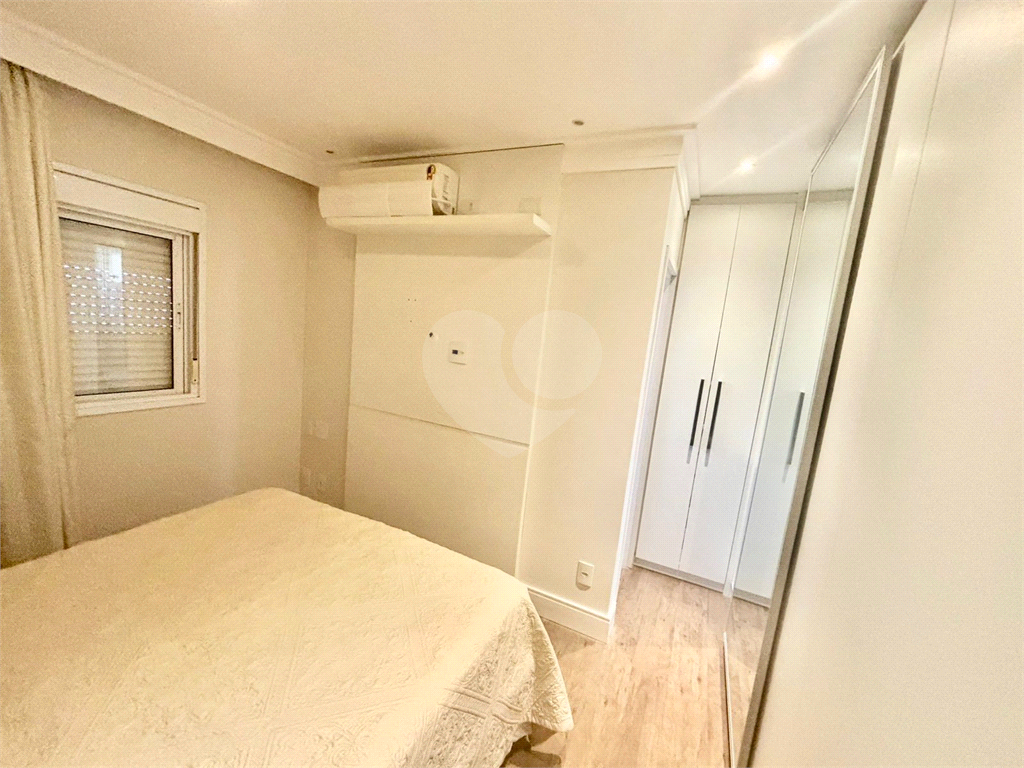 Apartamento em condomínio de alto padrão