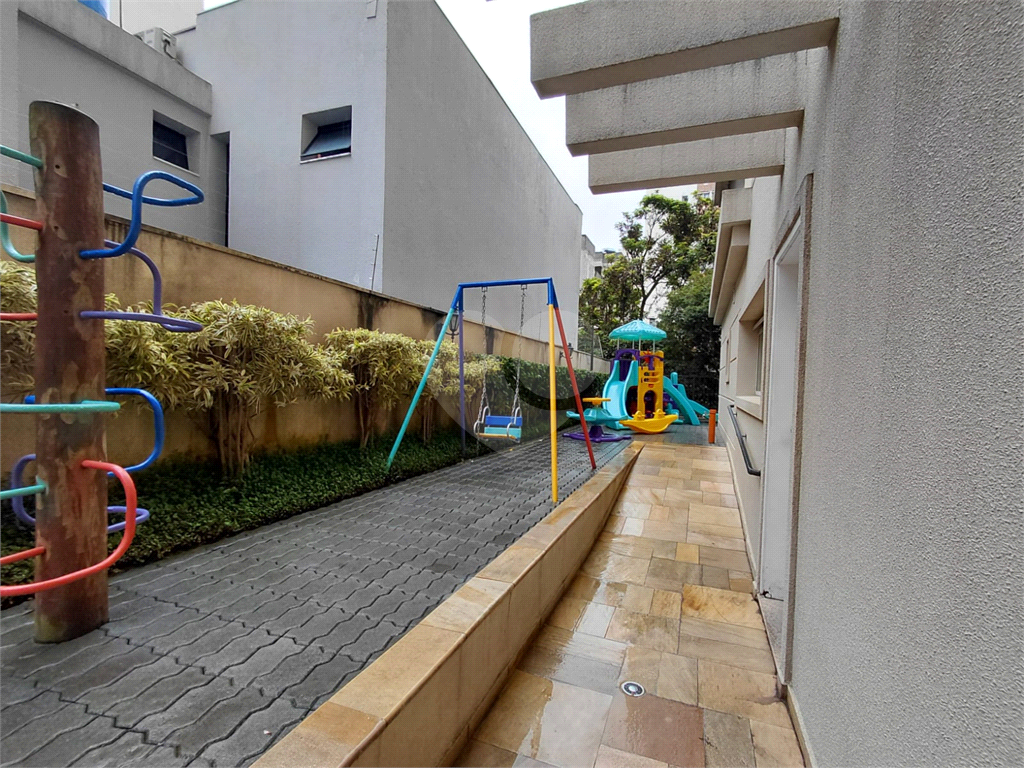 Imóvel de 158m² com ampla sala de estar de 3 ambientes varanca gourmet 3 suítes e 3 vagas condomínio com lazer Perdizes